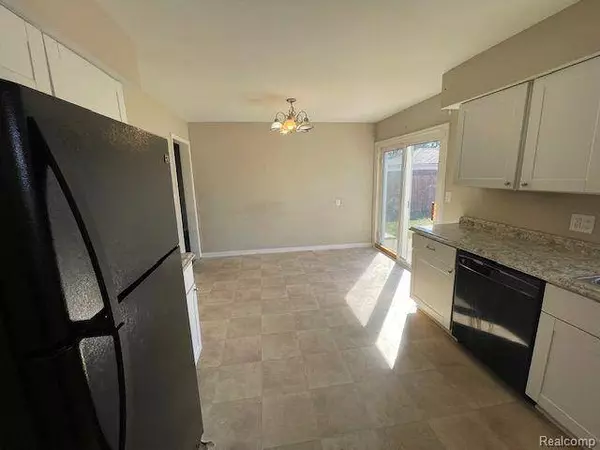 17050 JULIANA Avenue, Eastpointe, MI 48021