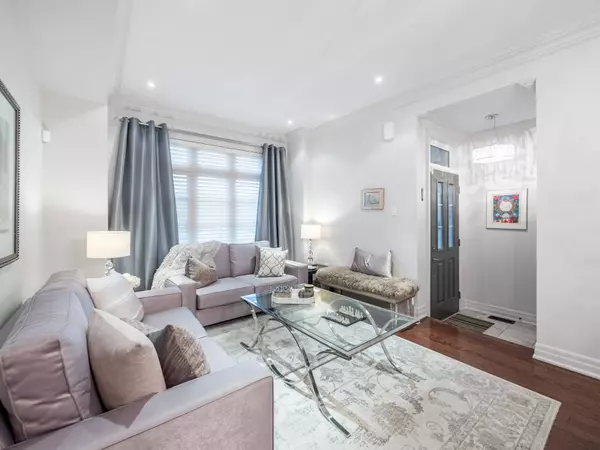 2675A Bathurst St, Toronto, ON M5N 1S6