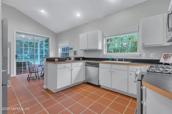 1861 QUAKER RIDGE DR, Green Cove Springs, FL 32043