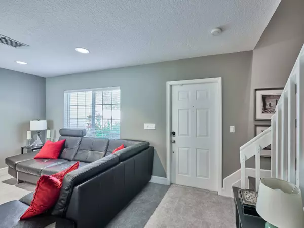 4260 SW 11th ST, Deerfield Beach, FL 33442