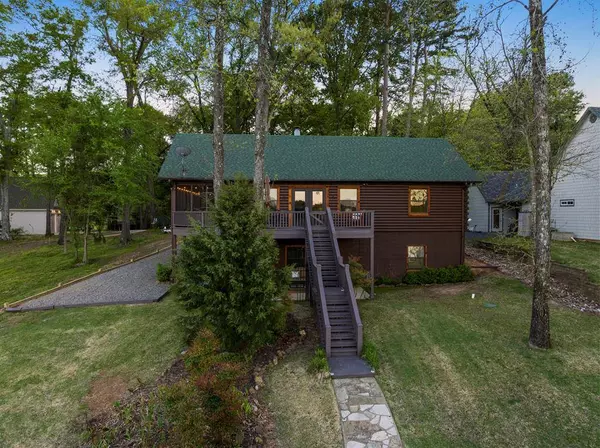 1521 Panther Creek Pass, Mount Vernon, TX 75457