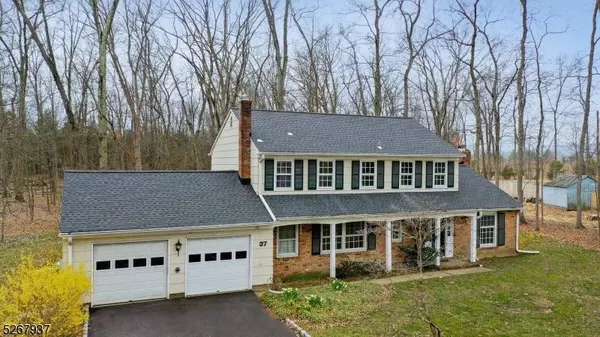 37 Oxford Pl, Hillsborough Twp., NJ 08844