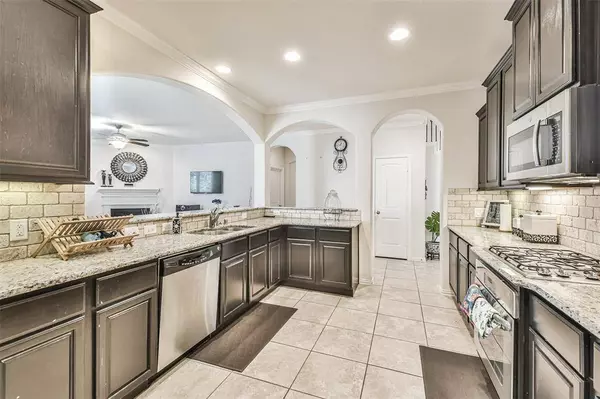 Cinco Ranch Blvd, Katy, TX 77494