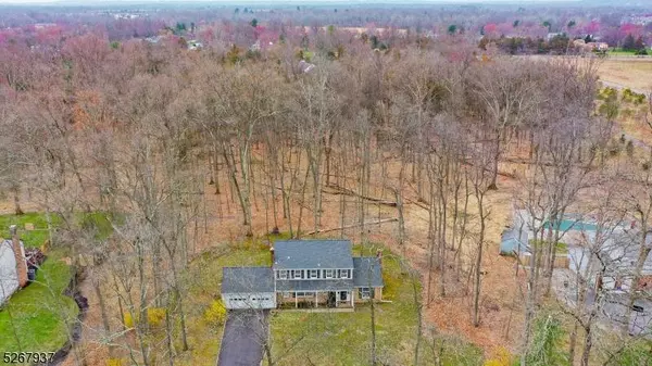 37 Oxford Pl, Hillsborough Twp., NJ 08844