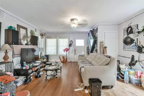 2411 Cleburne ST, Houston, TX 77004