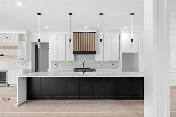 4991 Cash RD, Flowery Branch, GA 30542