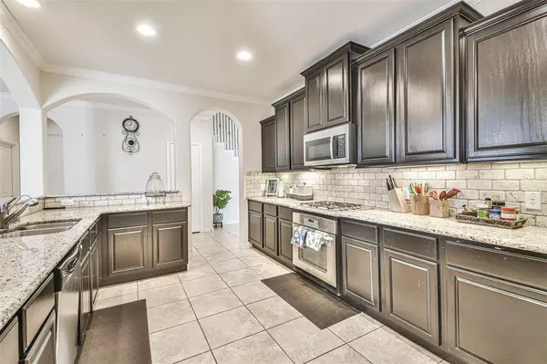 Cinco Ranch Blvd, Katy, TX 77494