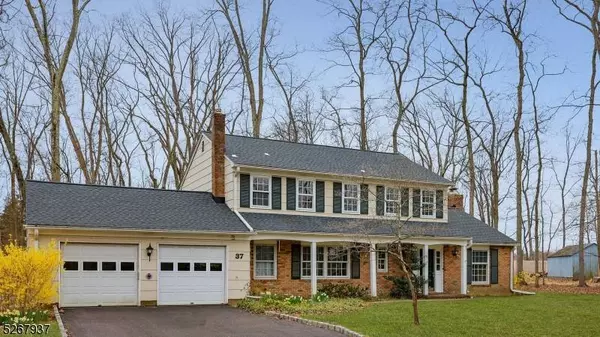 37 Oxford Pl, Hillsborough Twp., NJ 08844