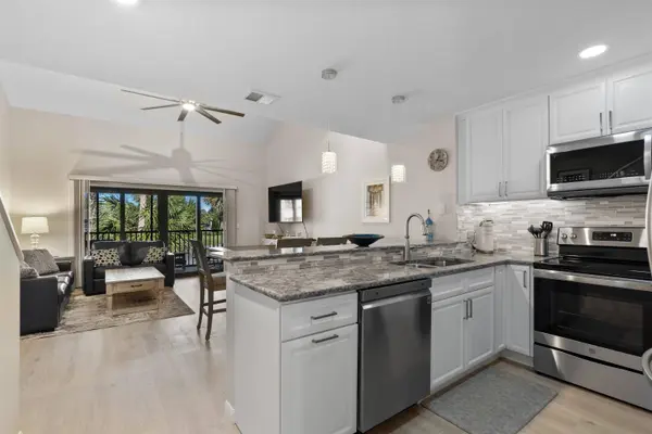 26 Village Del Lago Cir, St Augustine, FL 32080