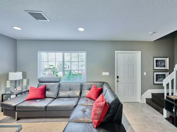 4260 SW 11th ST, Deerfield Beach, FL 33442