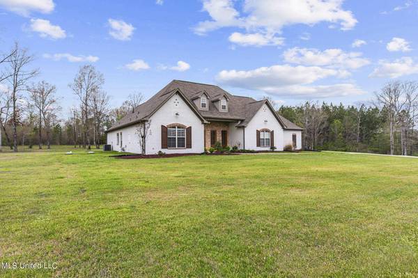 735 Clover Ridge Way, Brandon, MS 39047