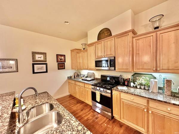 54639 Burdette Street, South Bend, IN 46637-5539