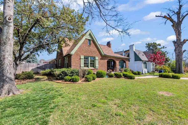 1941 S Evanston AVE W, Tulsa, OK 74104