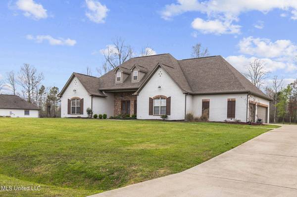 735 Clover Ridge Way, Brandon, MS 39047