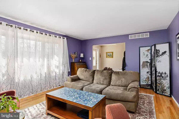 11 FOXWOOD LN, Medford, NJ 08055