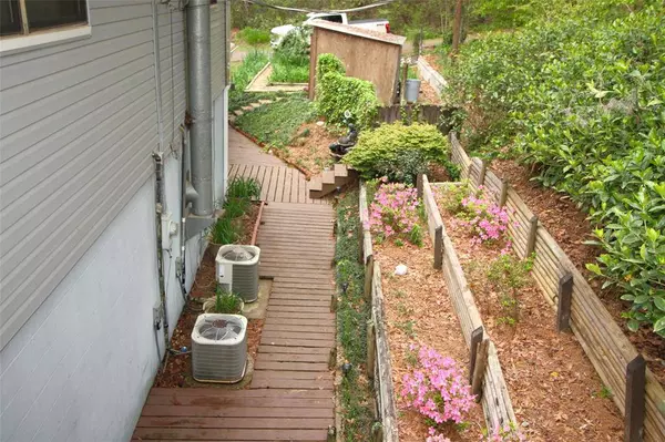 200 Joe Hinton Road, Ringgold, LA 71068