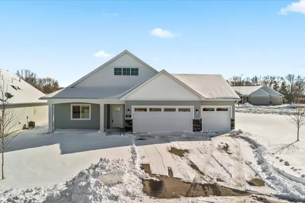 317 Riverview CIR, Hanover, MN 55341