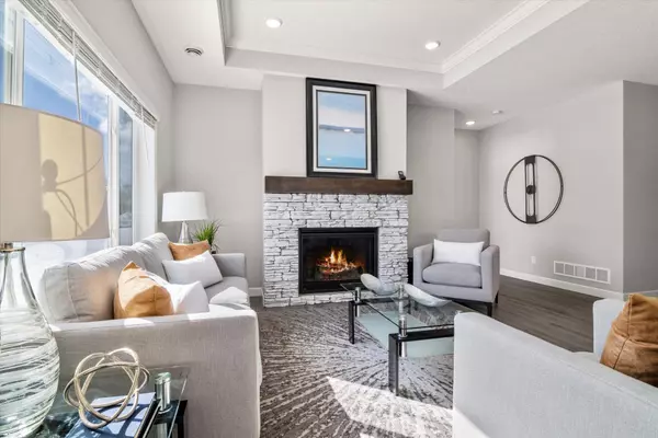 317 Riverview CIR, Hanover, MN 55341