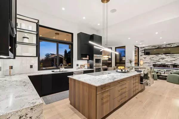 10040 E HAPPY VALLEY Road #422, Scottsdale, AZ 85255