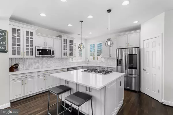 21431 FAIRHUNT DR, Ashburn, VA 20148