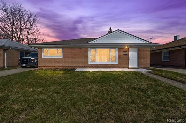 1167 E HUDSON Avenue, Madison Heights, MI 48071