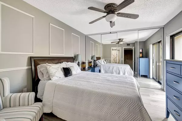 505 Buttonwood LN, Boynton Beach, FL 33436