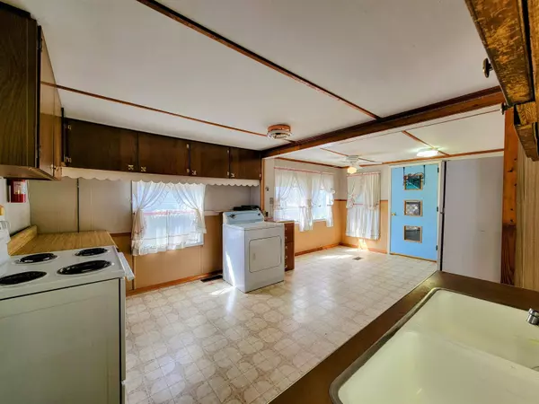 26 Brookside DR, Clarendon, VT 05759