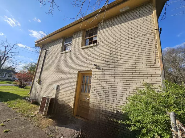 3306 Eaglewood Ln, Nashville, TN 37207