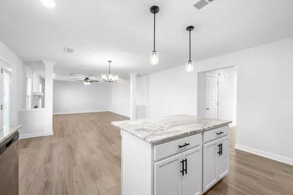 2039 Ireland Way, Clarksville, TN 37042