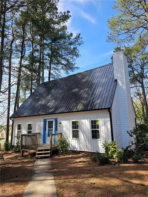 5201 Toddle CT, Winston Salem, NC 27104