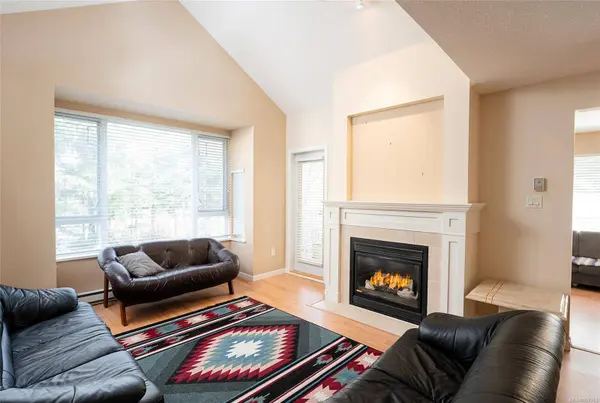 5625 Edgewater Lane #309, Nanaimo, BC V9T 6K3