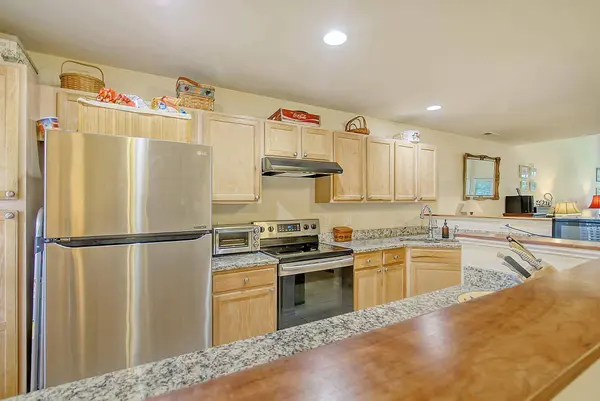 169 Darcy Ave, Goose Creek, SC 29445