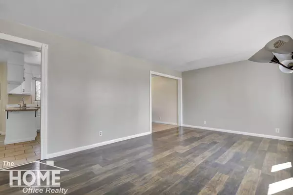 411 White Oak Drive, Perry, MI 48872