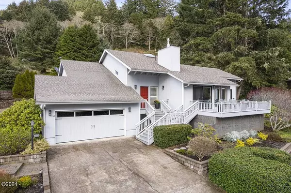 206 Sea Crest WAY, Otter Rock, OR 97369