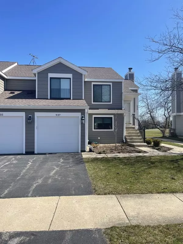 937 Brunswick CIR #937, Schaumburg, IL 60193