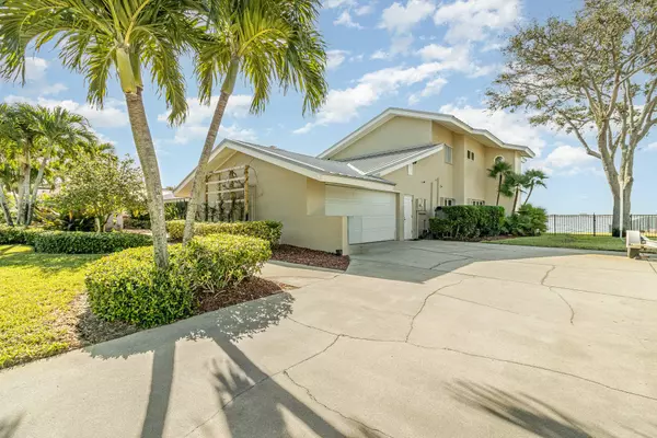 751 Malibu LN, Indialantic, FL 32903