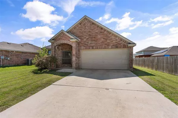 140 Pintail Lane, Sanger, TX 76266