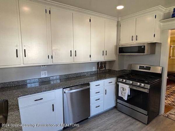 501 S Oakland Street, St. Johns, MI 48879, St. Johns, MI 48879