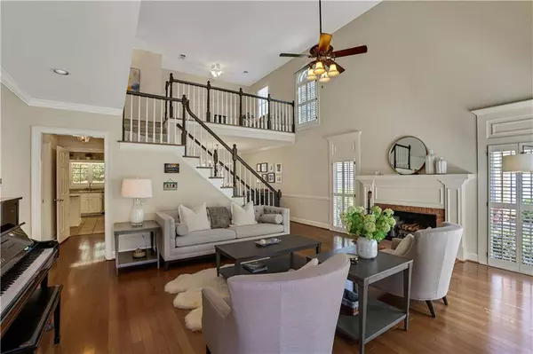 4481 Dobbs XING, Marietta, GA 30068