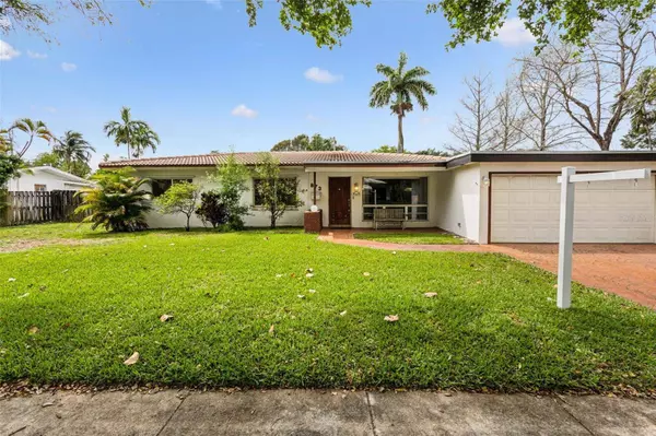 873 N BEL AIR DR, Plantation, FL 33317