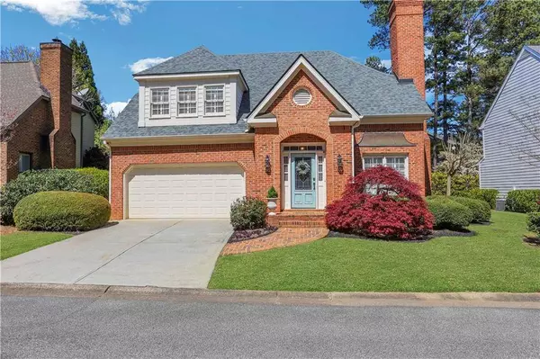 4481 Dobbs XING, Marietta, GA 30068