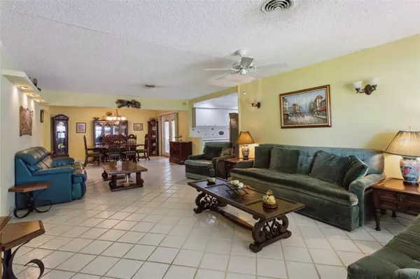 873 N BEL AIR DR, Plantation, FL 33317