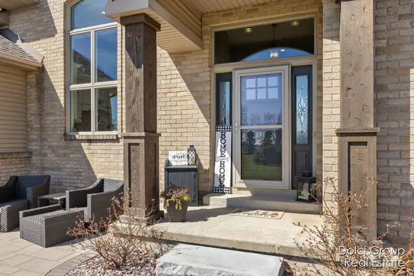 8875 Peach Ridge NW Avenue, Sparta, MI 49345