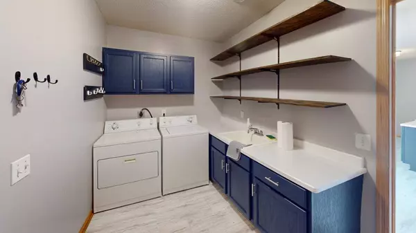 44028 Golden AVE, Harris, MN 55032