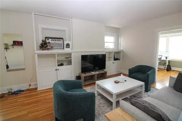 6543 Dalzell Pl, Pittsburgh, PA 15217