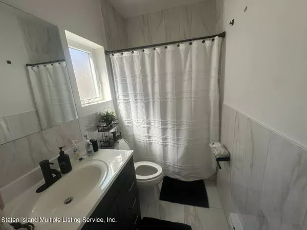 33 Ridgefield Avenue  #1, Staten Island, NY 10305