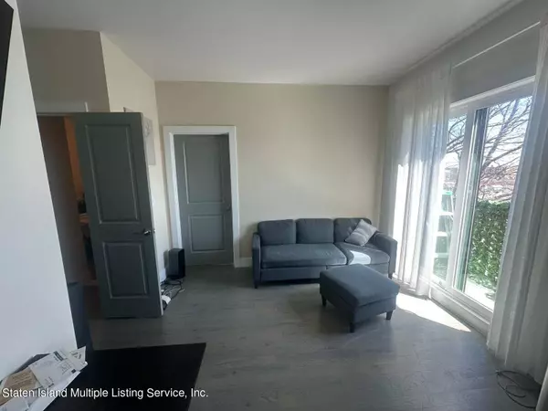 33 Ridgefield Avenue  #1, Staten Island, NY 10305