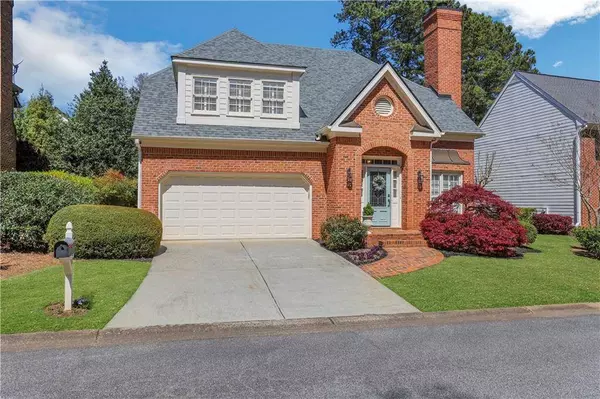 4481 Dobbs XING, Marietta, GA 30068