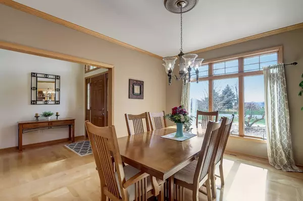 3002 Bunker View, Sun Prairie, WI 53590