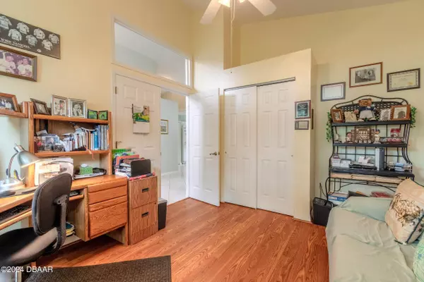 5783 Heathermere LN, Port Orange, FL 32127